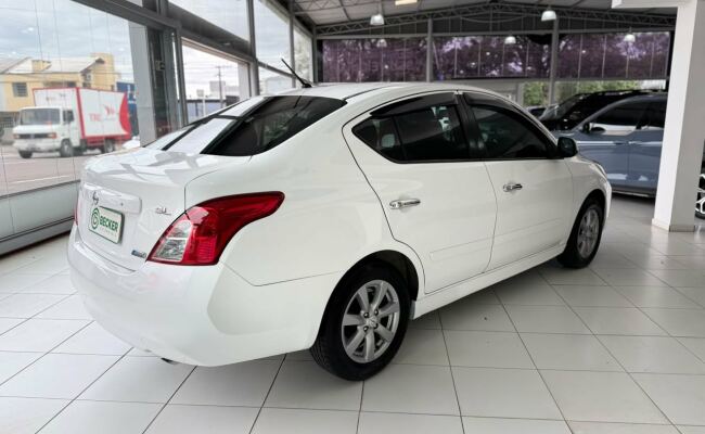 Nissan Versa