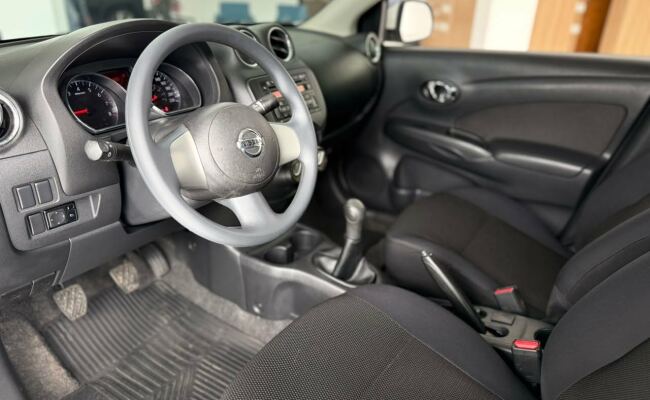 Nissan Versa