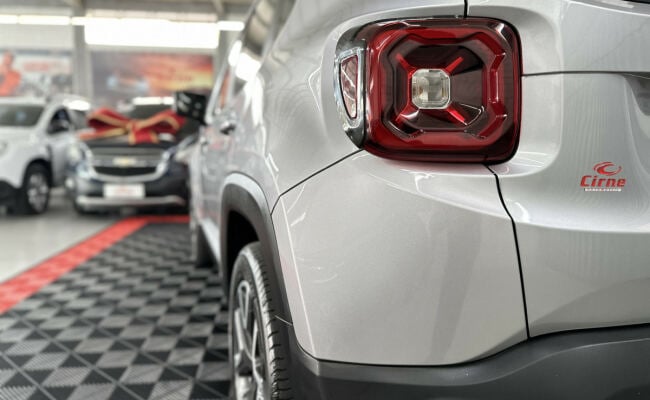Jeep Renegade Longitude 1.8 4x2 Flex 16V Aut.