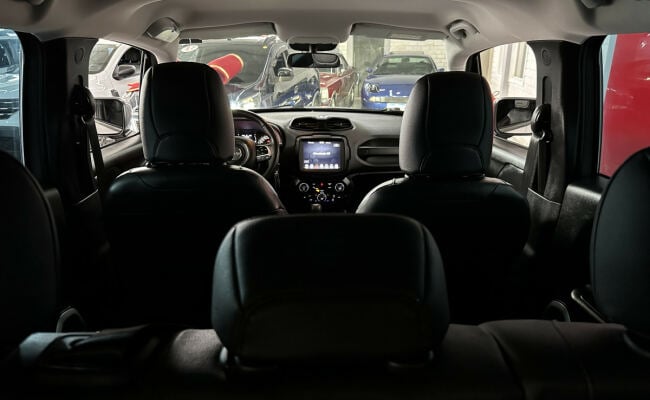 Jeep Renegade Longitude 1.8 4x2 Flex 16V Aut.