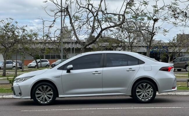 Toyota COROLLA ALTIS 1.8 HYBRID CVT