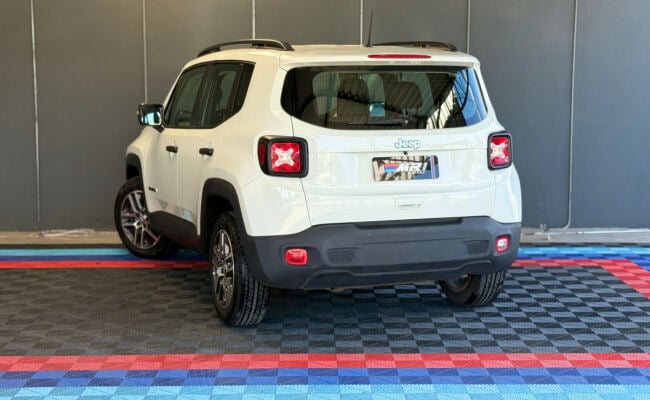 Jeep Renegade 1.8 4x2 Flex 16V Aut.