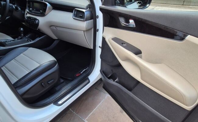 Kia SORENTO 3.3 V6 GASOLINA EX 7L AUTOMATICO