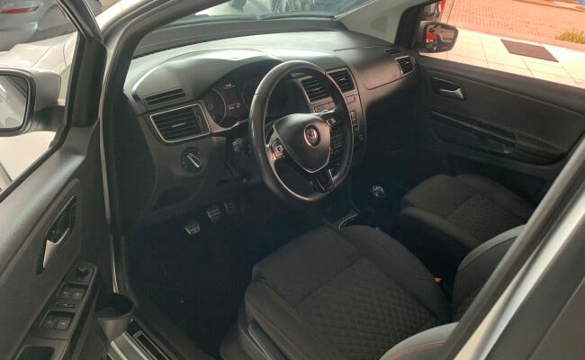 Volkswagen SPACECROSS
