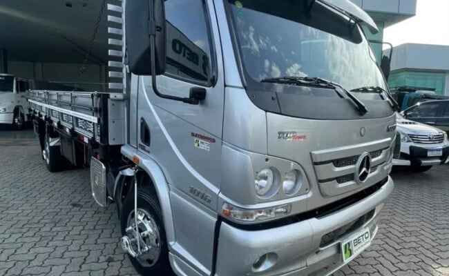 Mercedes-Benz ACCELO