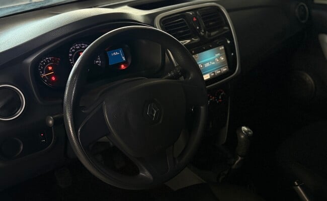 Renault SANDERO