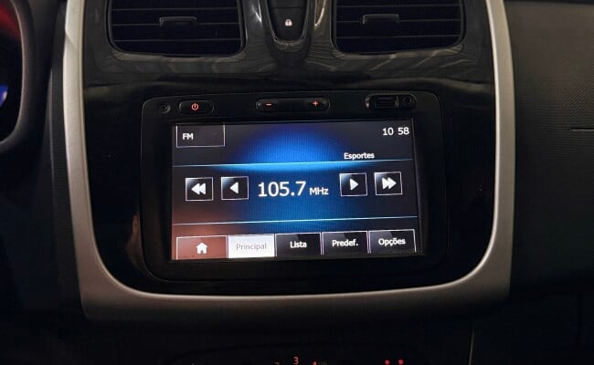 Renault SANDERO