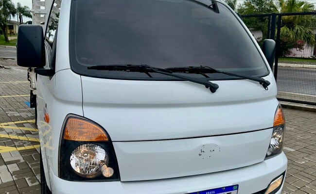 Hyundai HR