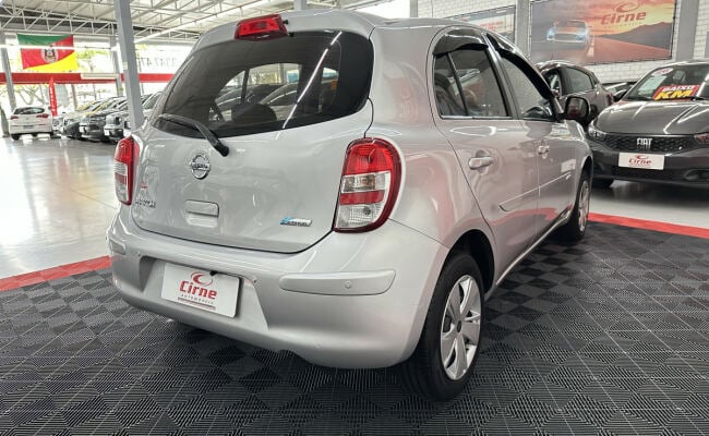 Nissan MARCH 1.0 16V Flex Fuel 5p