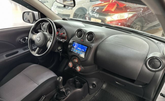 Nissan MARCH 1.0 16V Flex Fuel 5p
