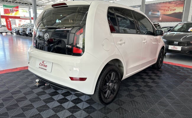 Volkswagen up! move 1.0 TSI Total Flex 12V 5p