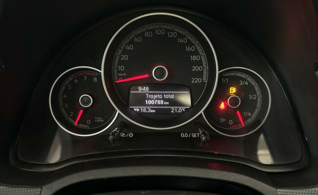 Volkswagen up! move 1.0 TSI Total Flex 12V 5p