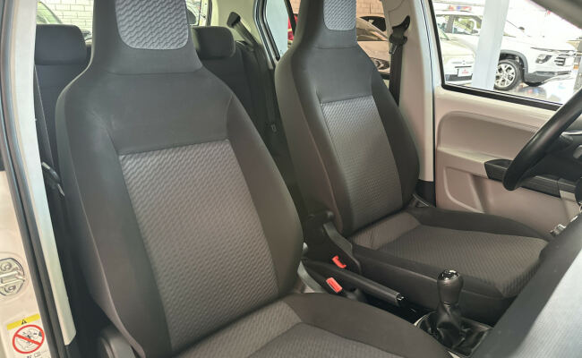 Volkswagen up! move 1.0 TSI Total Flex 12V 5p