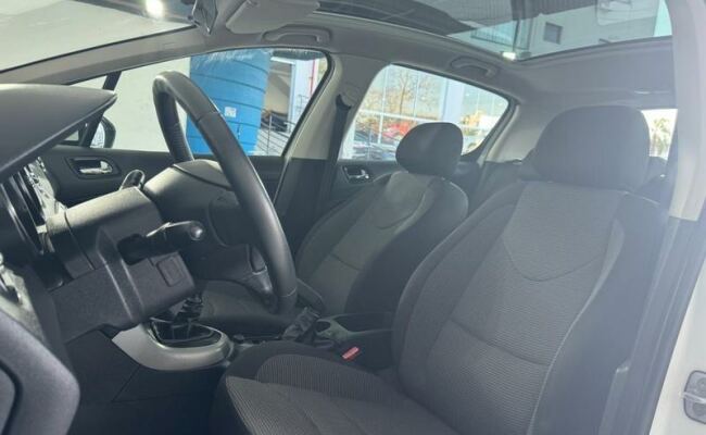 Peugeot 308 1.6 active 16v flex 4p manual