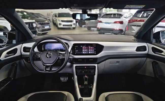 Volkswagen T-CROSS 1.4 250 TSI TOTAL FLEX HIGHLINE AUTOMÁTICO
