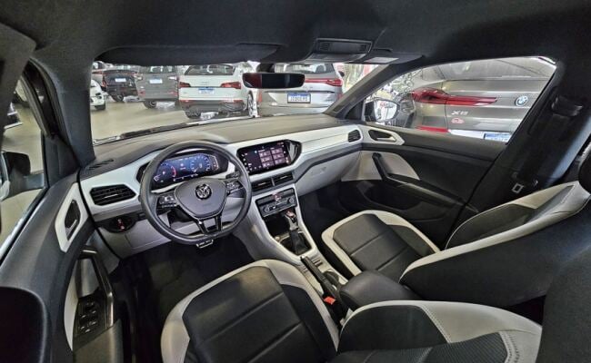 Volkswagen T-CROSS 1.4 250 TSI TOTAL FLEX HIGHLINE AUTOMÁTICO