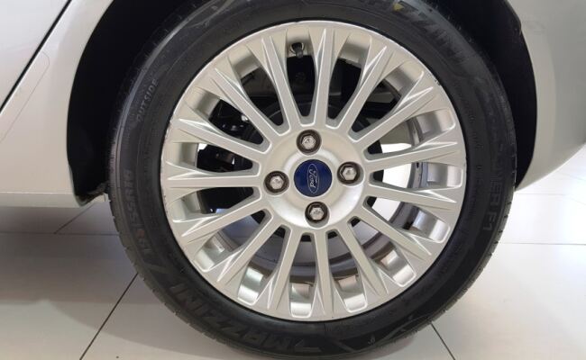 Ford FIESTA 1.6 TITANIUM HATCH 16V FLEX 4P POWERSHIFT