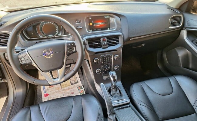 Volvo V40