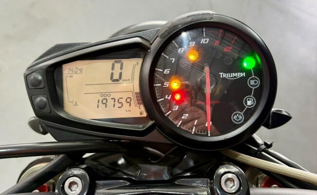 Triumph SPEED