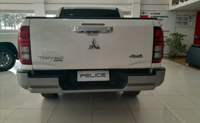 Mitsubishi TRITON