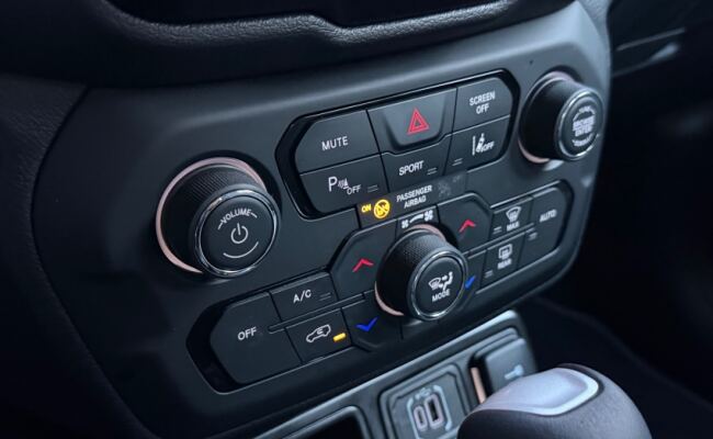Jeep RENEGADE 1.3 T270 TURBO FLEX LONGITUDE AT6