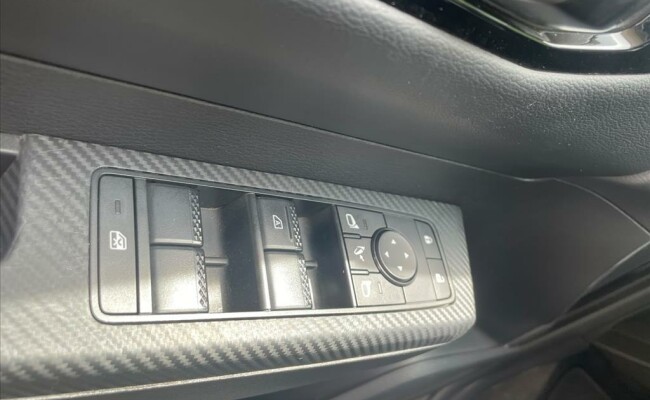 Mitsubishi TRITON