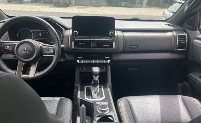 Mitsubishi TRITON