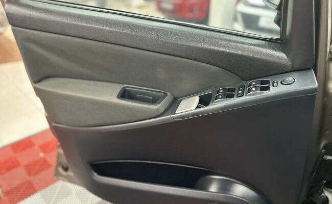 Fiat Idea Adv./ Adv.LOCK.Dualogic 1.8 Flex 5p