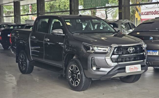 Toyota HILUX 2.8 D-4D TURBO DIESEL CD SR 4X4 AUTOMÁTICO