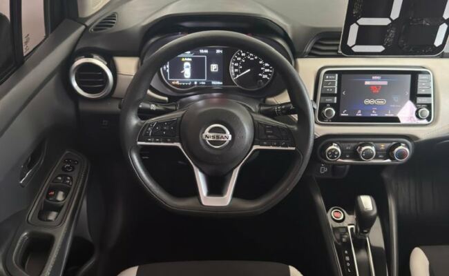 Nissan Versa