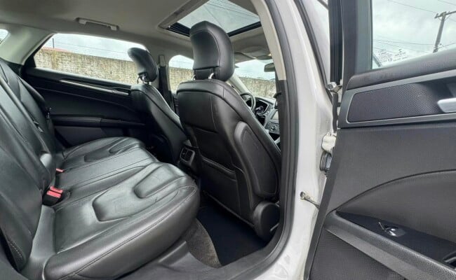 Ford FUSION