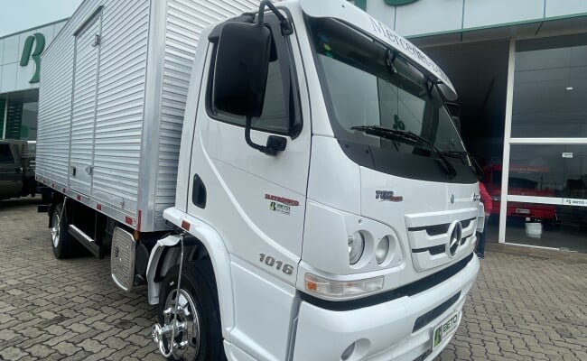 Mercedes-Benz ACCELO