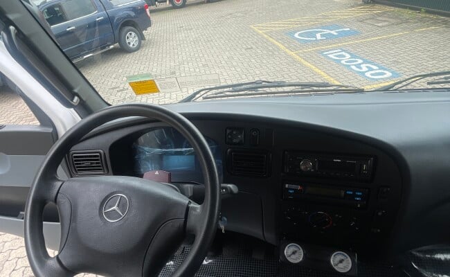 Mercedes-Benz ACCELO