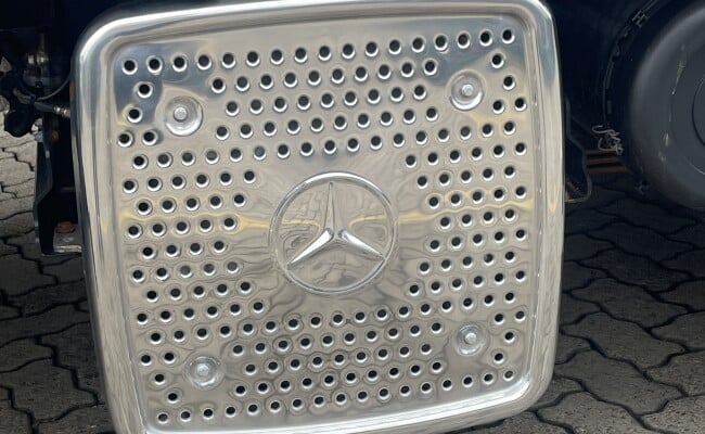 Mercedes-Benz ACCELO