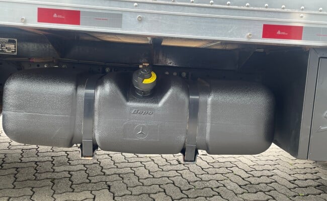 Mercedes-Benz ACCELO
