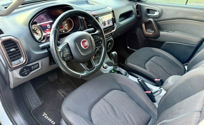 Fiat TORO VOLCANO AT D4