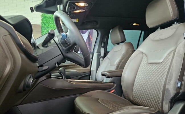 Jeep COMMANDER