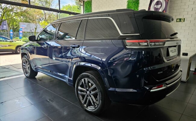 Jeep COMMANDER