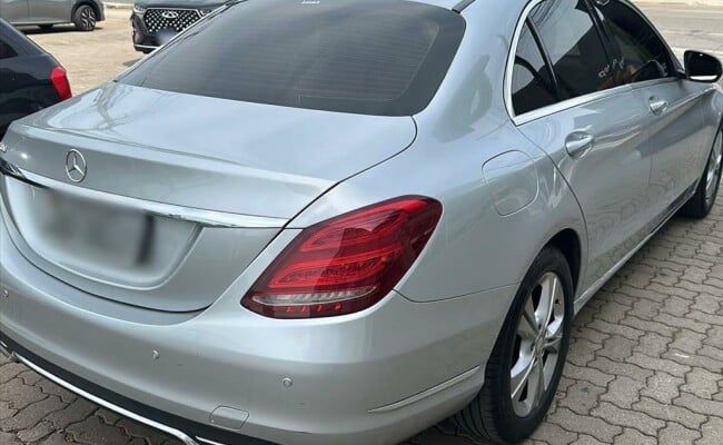 Mercedes-Benz C 180