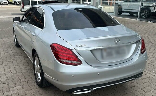 Mercedes-Benz C 180