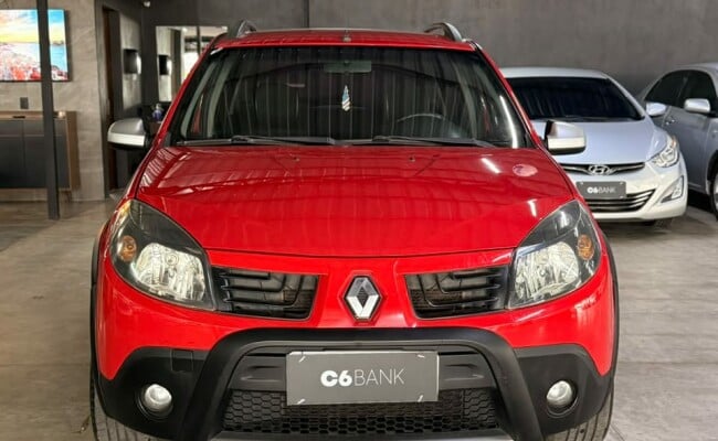Renault SANDERO