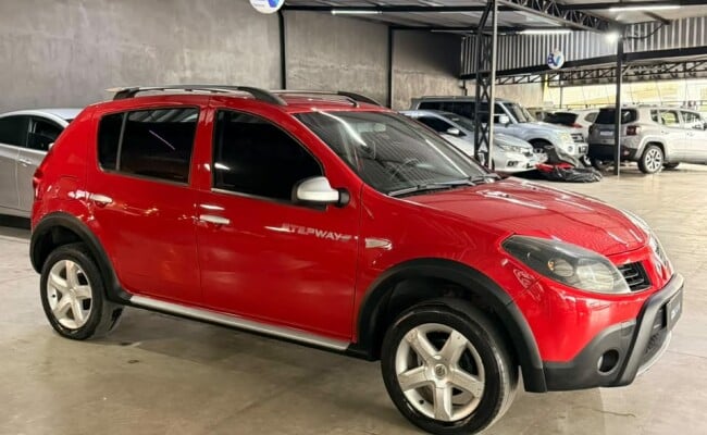 Renault SANDERO