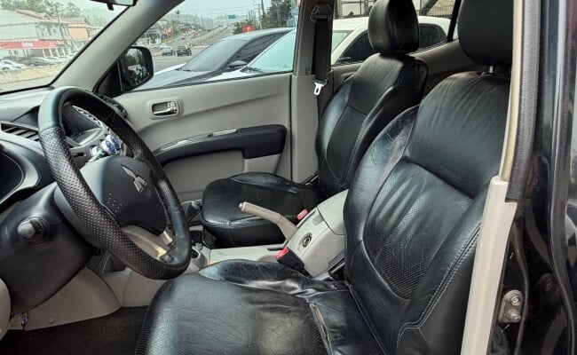 Mitsubishi L200