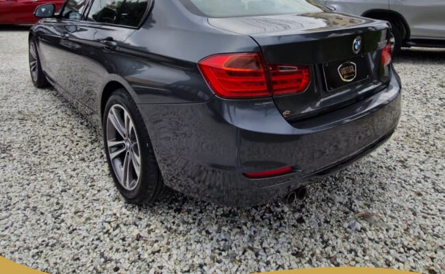 BMW 328IA
