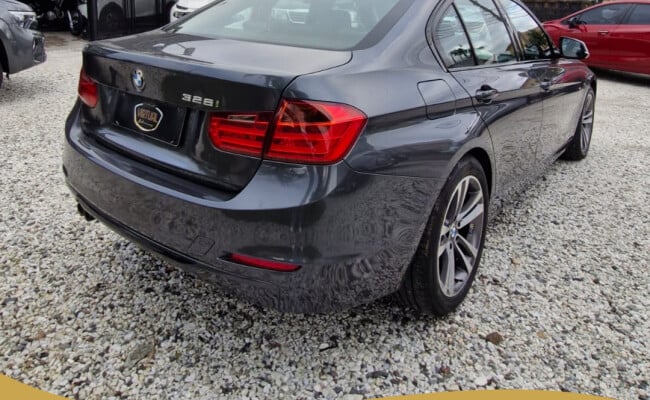 BMW 328IA