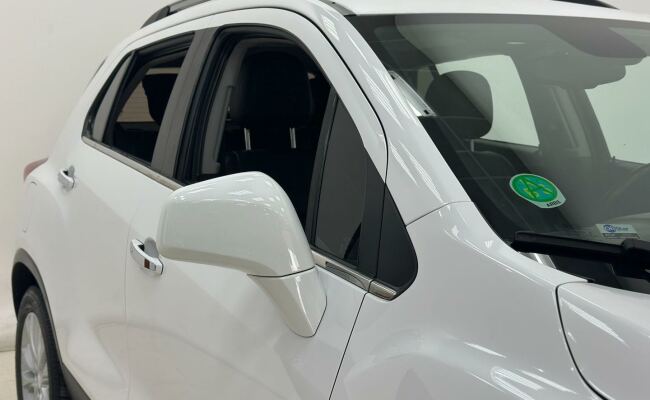 Chevrolet chev tracker ltz