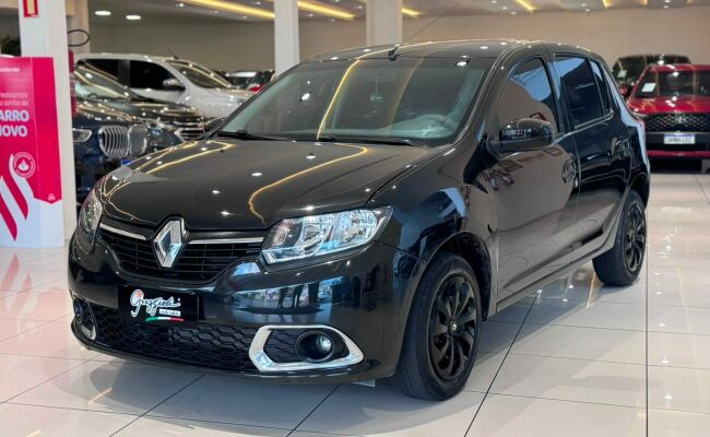Renault SANDERO