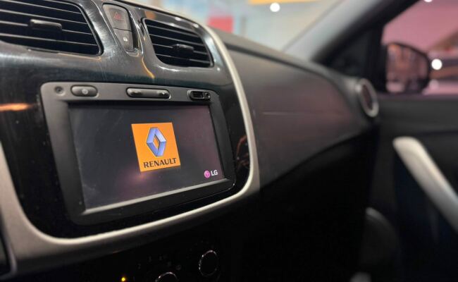 Renault SANDERO