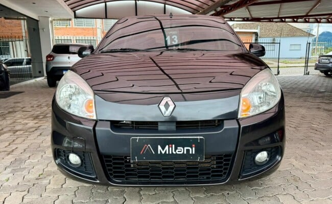 Renault SANDERO
