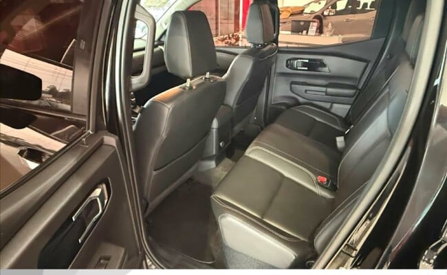 Mitsubishi TRITON